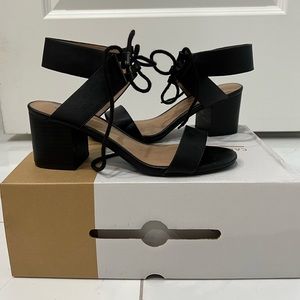 Black call it spring block heels